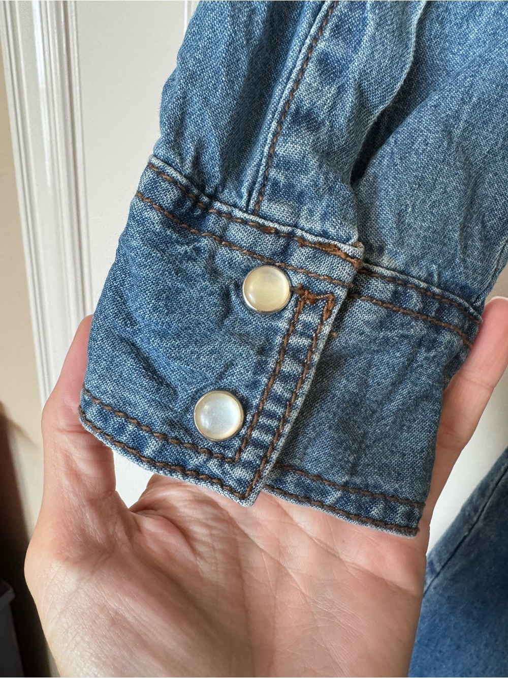 Wrangler Retro Denim Dress with Waist Tie and Pearl Snaps. Size XL - Picture 6 of 8